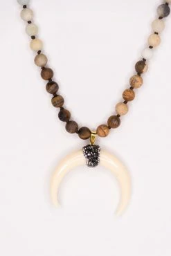 048 New Jewelry Can’t Fight The Moonlight Necklace