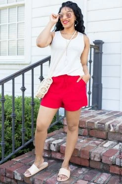 3053 Adventure Shorts - Red