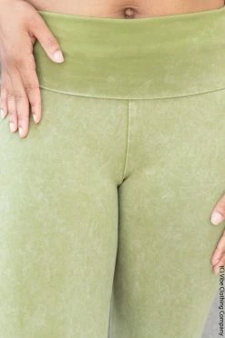 005 All American Straights - Avocado