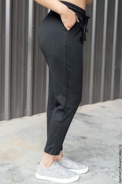 001 Black Tapered Trouser Joggers New Bottoms