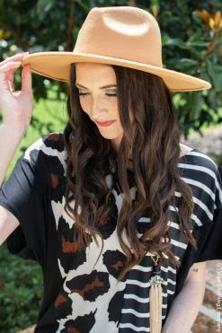 033 New Arrivals Chic Rancher Hat