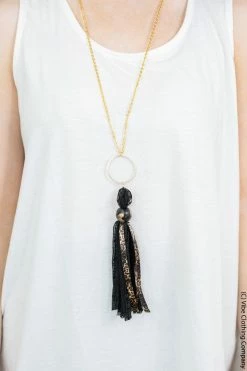 ViVi Liam Jewelry New Jewelry Dance Into The Light Necklace