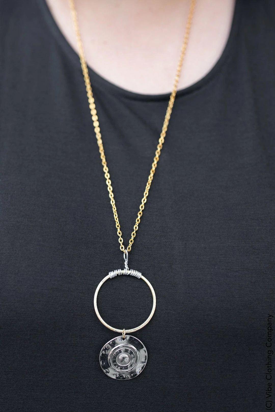 Vivi Liam New Jewelry Fly Me To The Moon Necklace 4 Vivi Liam New Jewelry Fly Me To The Moon Necklace