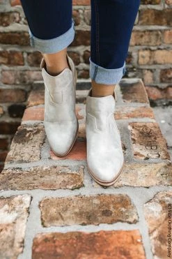 Corkys Wayland New Shoes Gladys Love Booties