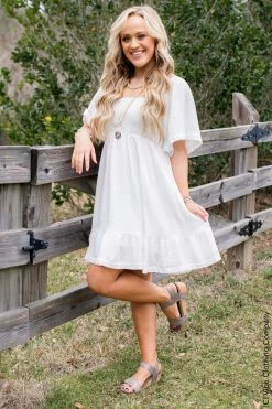 004 New Dresses Innocent Isle Dress