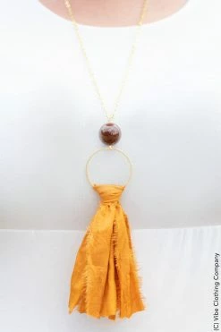 Vivi Liam New Jewelry Mining For Gold Silk Necklace