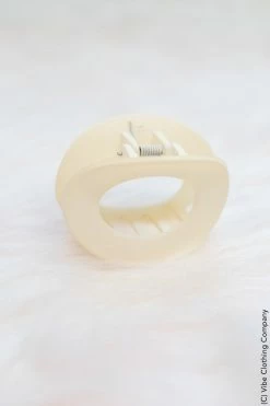 Love And Repeat No Stopping Now Hair Claw New Tops 11 Love And Repeat No Stopping Now Hair Claw New Tops