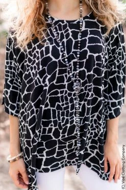 056 Safari Styling Top New Basics