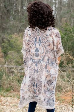 003 New Cardigans & Vests Trending Tranquility Kimono