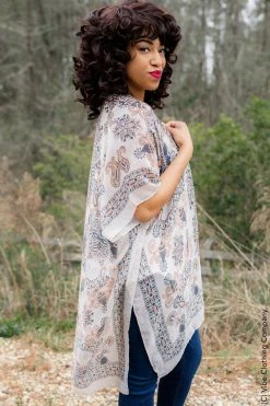 003 New Cardigans & Vests Trending Tranquility Kimono