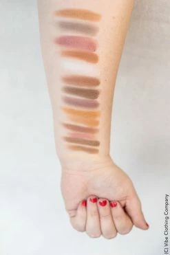 025 Easy Eyes Eyeshadow Palette - Valentina New Arrivals 9 025 Easy Eyes Eyeshadow Palette - Valentina New Arrivals