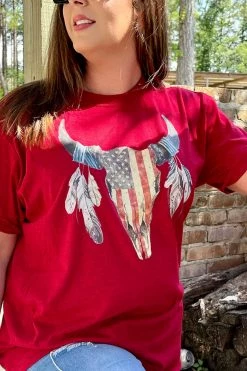 Custom Tee American Skull Graphic Tee