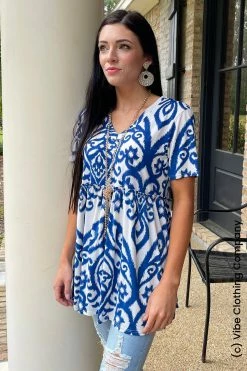 004 New Tops Blue Willow Top