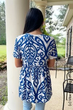 004 New Tops Blue Willow Top