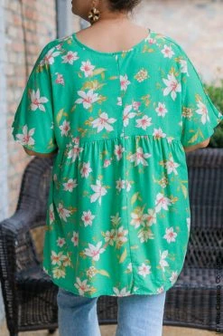 044 Romantic Rainforest Top New Tops