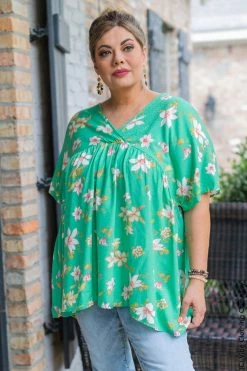 044 Romantic Rainforest Top New Tops