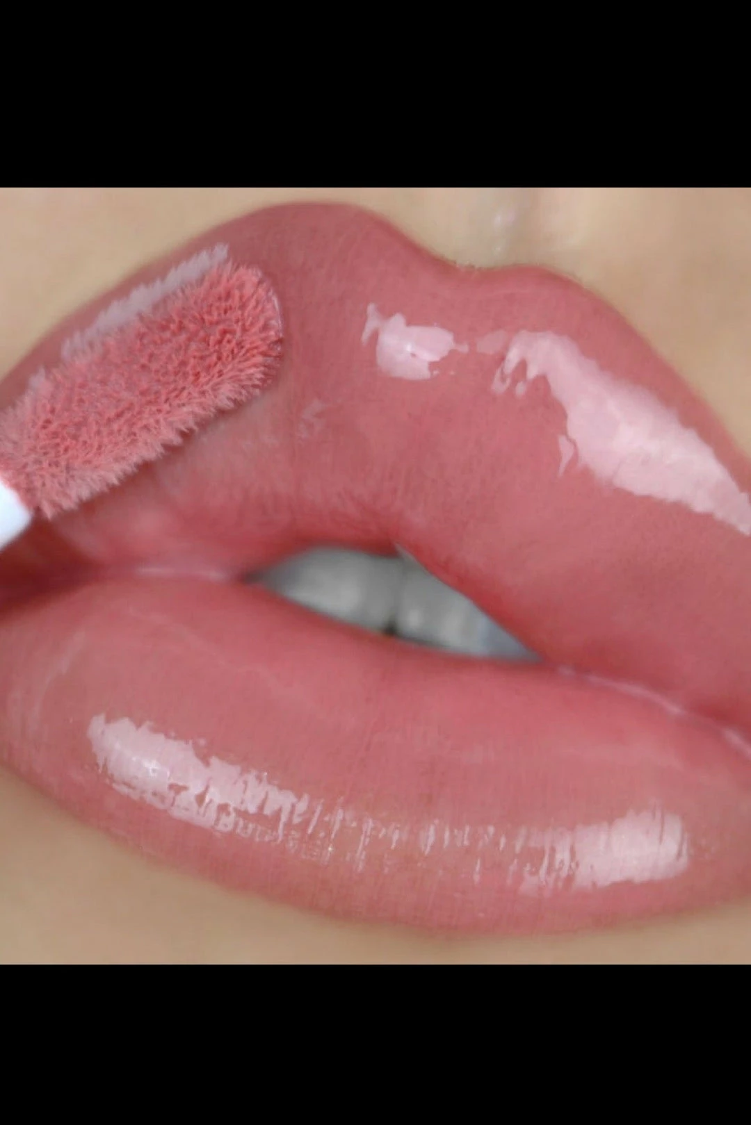 025 Fairytale Ultra Dazzle Lip Gloss 4 025 Fairytale Ultra Dazzle Lip Gloss