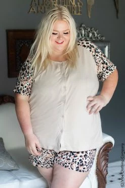 001 Vibe LIVE Wildest Dreams Pajama Set