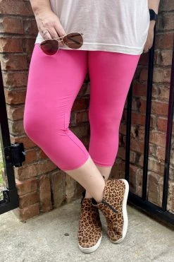 2ne1 Fuchsia Cropped Leggings New Basics