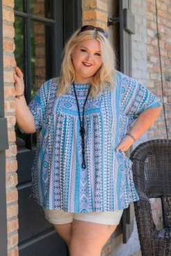 022 Blue Moon Top