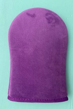 030 Ultra Violet Dark Sunless Tanner + Mitt New Arrivals